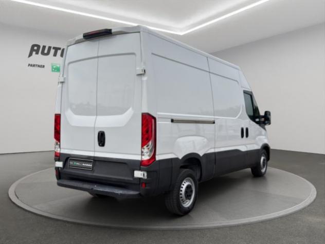 IVECO Daily 35S12 L2H2 rif. 23335773 - Foto 4