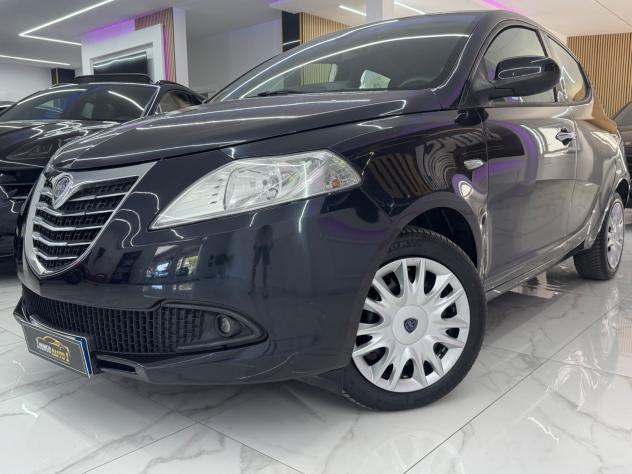 Lancia Ypsilon 1.2 GPL Ecochic Gold - Foto 6