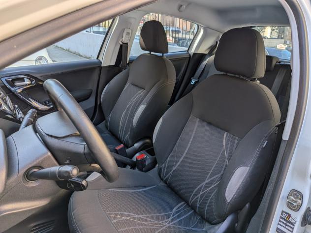 Peugeot 208 PureTech 82 5 porte Allure - Foto 10