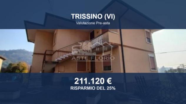 Immobile in asta di 348 m² con più di 5 locali e box auto in vendita a Trissino