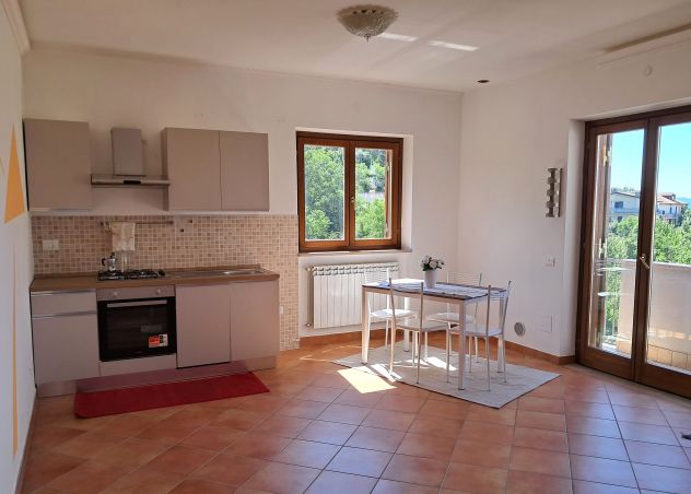 Appartamento Panoramico tra Terme e Borgo Storico – Parcheggio e box Bici - Foto 2
