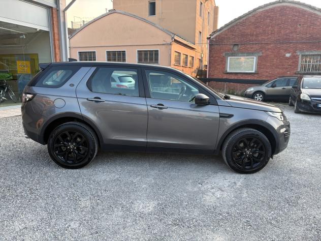 Land Rover Discovery Sport 2.0 TD4 150 CV - Foto 4