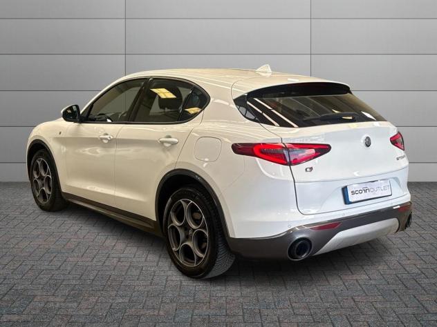 Alfa Romeo Stelvio 2.2 Turbodiesel 210 CV AT8 Q4 Ti - Foto 4