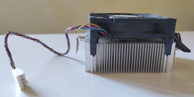 AMD A8-5600 Series 3,6GHz AD560KWOA44HJ Processore FM2+ Ventola - Foto 3