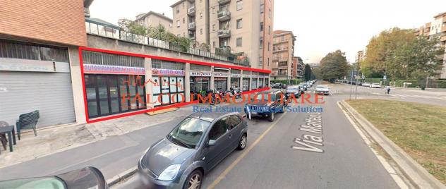 MILANO, ZONA SAN SIRO - NEGOZIO 10 LUCI ANGOLARE - Foto 2