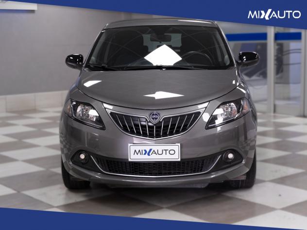 Lancia Ypsilon 1.0 Firefly Hybrid Gold Plus 70CV 5 Porte - Foto 2