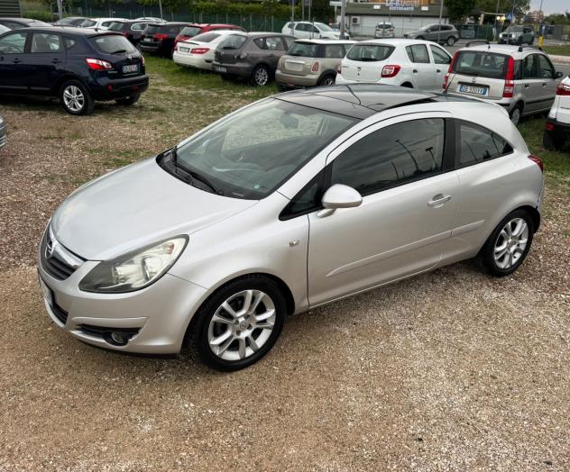 Opel Corsa 1.2 3 porte Sport Neopatentati - Foto 8