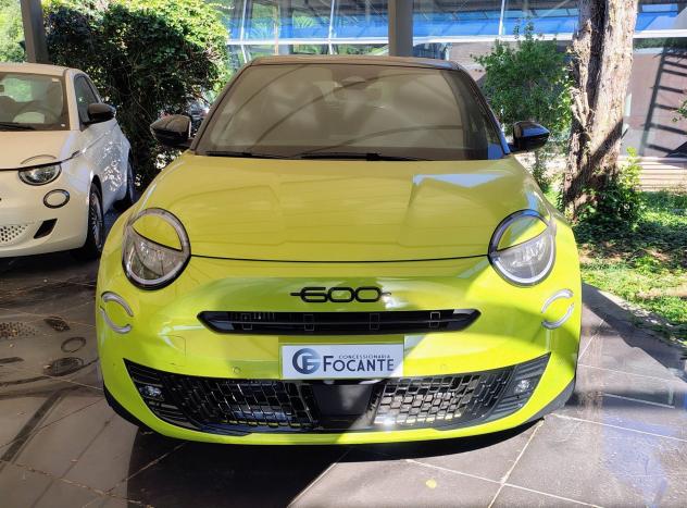FIAT 600 1.2 hybrid Sport 145cv autom. - Foto 2
