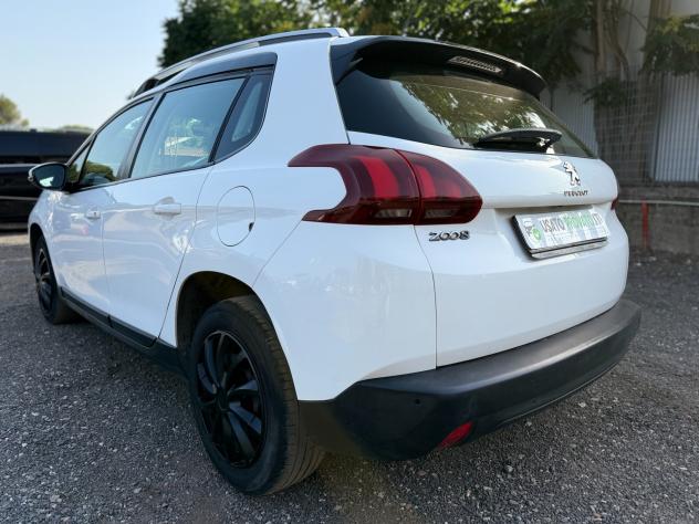 Peugeot 2008 1.2 83cv GPL - Foto 8