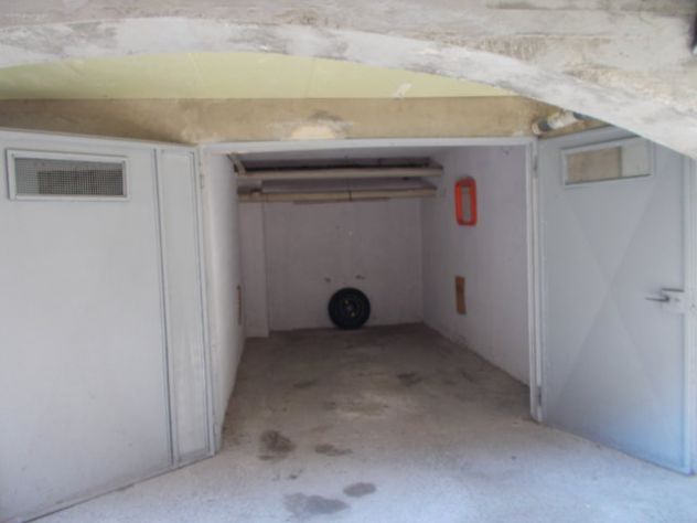 Affitto BOX a Pavia centro – zona Borgo Ticino - Foto 5