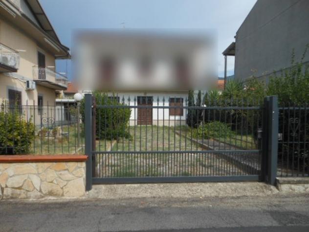 2072/ PIETRAMELARA Appartamento di 100 mq al piano terra di una villetta bifamiliare al centro di Pietramelara, in via Giuseppe Garibaldi, n.16 con gi - Foto 2