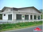 Locale commerciale di recente costruzione con parcheggio in affitto Fontechiari