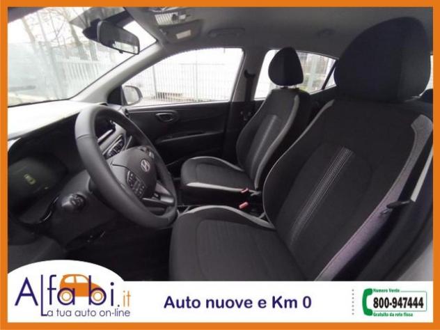HYUNDAI i10 1.0 AT 63CV Connectline rif. 23973681 - Foto 5
