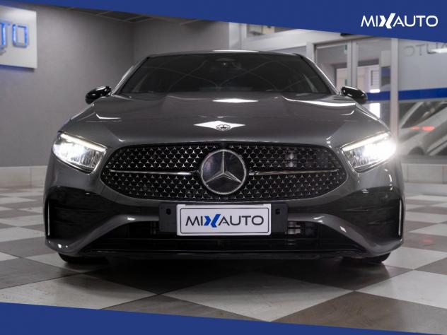 Mercedes A 200 D Automatic Premium AMG Line Night Edition - Foto 18