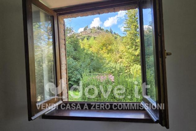 Rustico / Casale di 550 m² con più di 5 locali e box auto doppio in vendita a Cetona - Foto 12