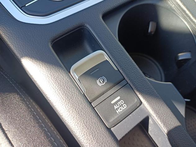 Volkswagen Passat 2.0 TDI SCR DSG Executive BMT - Foto 8