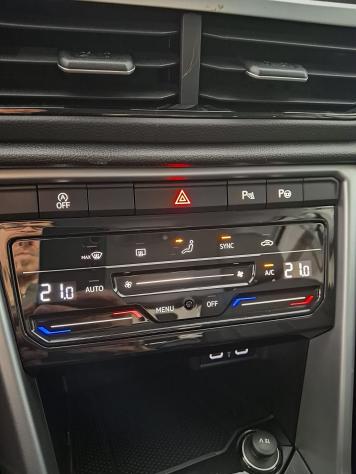 Volkswagen T-Roc 1.5 TSI ACT R-Line - Foto 10