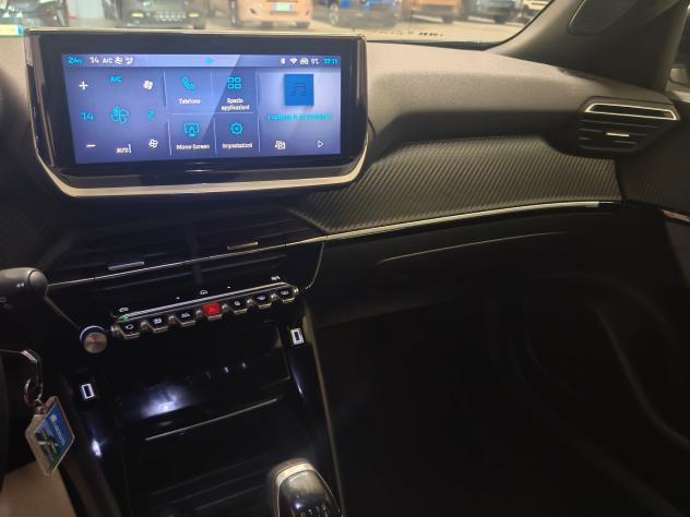 Peugeot 2008 PureTech 100 Allure S/S - Foto 10