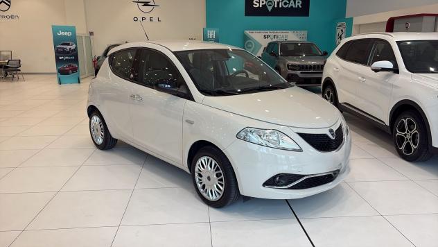 Lancia Ypsilon 1.2 69cv GPL Ecochic Gold - Foto 3