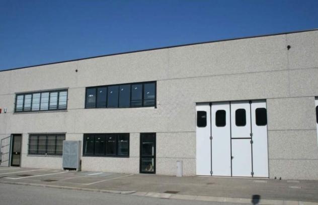 Capannone industriale in vendita a Massa 600 mq  Rif: 1452689