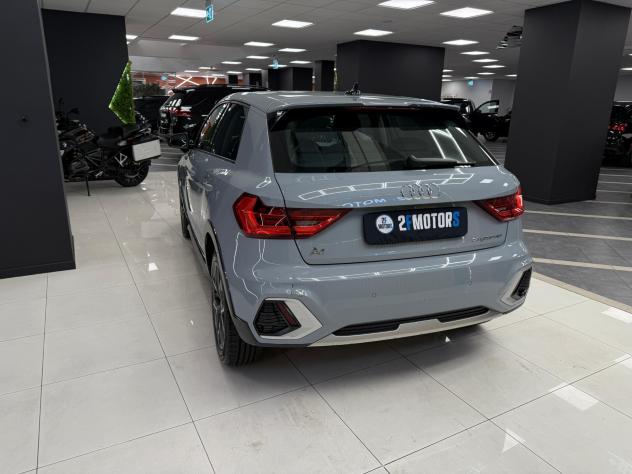 Audi A1 citycarver 30 TFSI Identity Contrast - Foto 2
