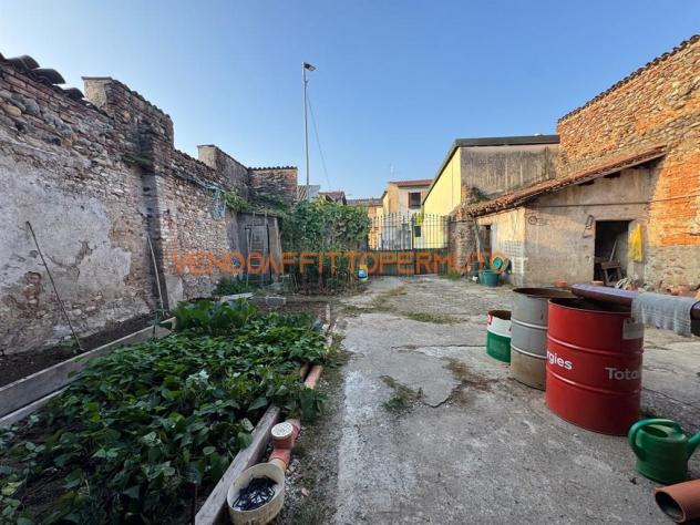 CIVIDATE AL PIANO - PORZIONE DI CASA INDIPENDENTE CON ALTO POTENZIALE - Foto 12