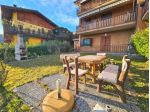 Trilocale con giardino e box