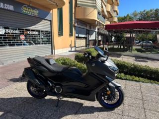 YAMAHA T-Max 560 TUTTO INCLUSO ANCHE PASSAGGIO! MINI RATE rif. 24226682