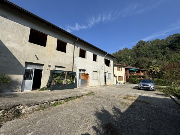 Operazione immobiliare a rustico immersa nel verde della Brianza - Foto 4