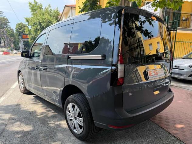 VOLKSWAGEN Caddy 1.5 TSI 114 CV DSG Space rif. 24007534 - Foto 6