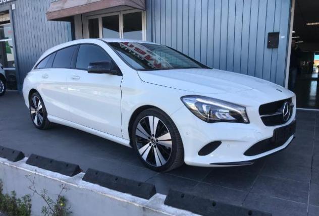 Mercedes-Benz CLA 220 d SHOOTING BRAKE 9G-T NAVI LED 18 CAMERA KEYLESS - Foto 2