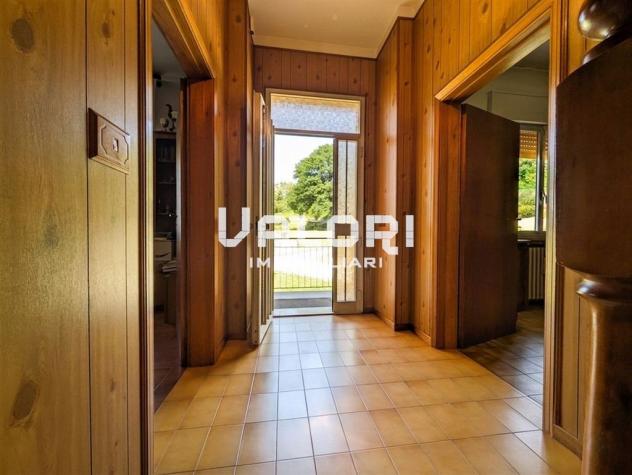 CASA INDIPENDENTE SU 3 LATI CON GIARDINO E CAPANNONE - Foto 5