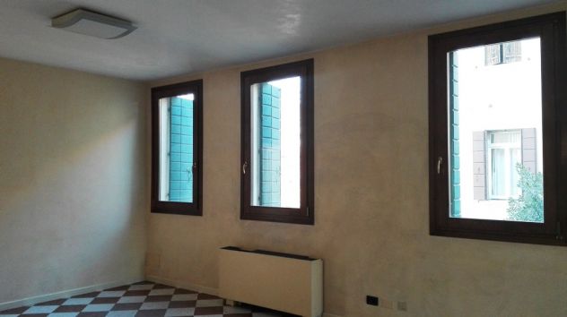 Affittasi ufficio molto luminoso - Foto 7