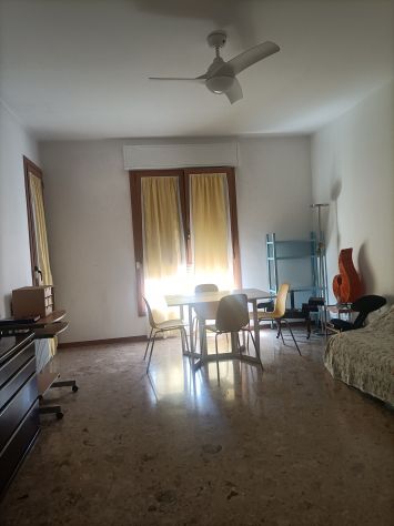 BILOCALE 730 EURO MILANO LORENTEGGIO VODAFONE VILLAGE- CORSICO - Foto 2