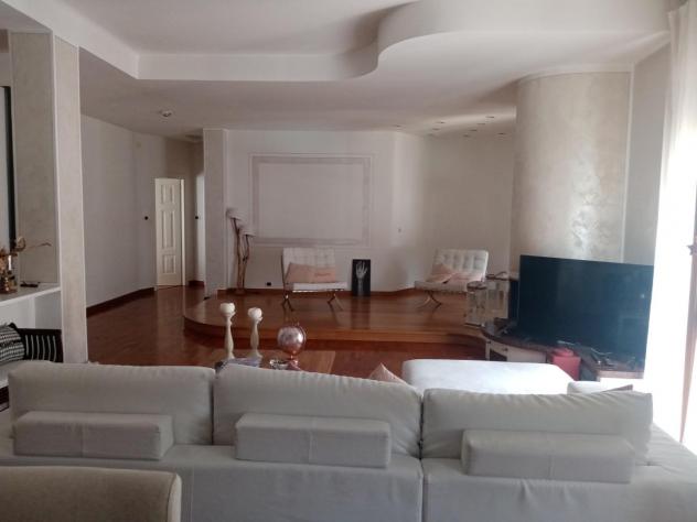Attico in vendita a Aulla 220 mq Rif: 1036628