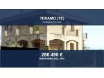 Immobile in asta di 373 m², box auto in vendita a Teramo
