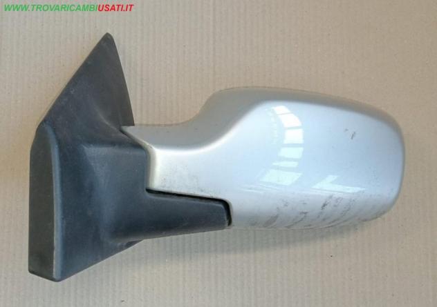 CALOTTA RETROVISORE EST. S. 7 PIN ARGENTO  Vetri e Retrovisori  Cristalli  Retrovisori  Calotta spe RENAULT - CLIO III  3/5 P - 01-07-2005 - 01-04-200