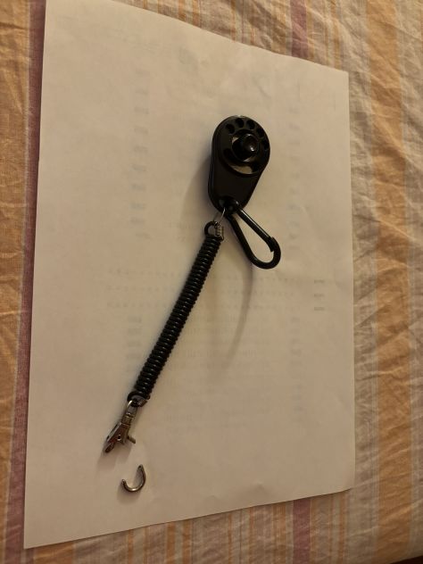 UN CLICKER NUOVO MAI USATO PER ADDESTRAMENTO CANI,MARCA”CAMON”ORIGINALE - Foto 3