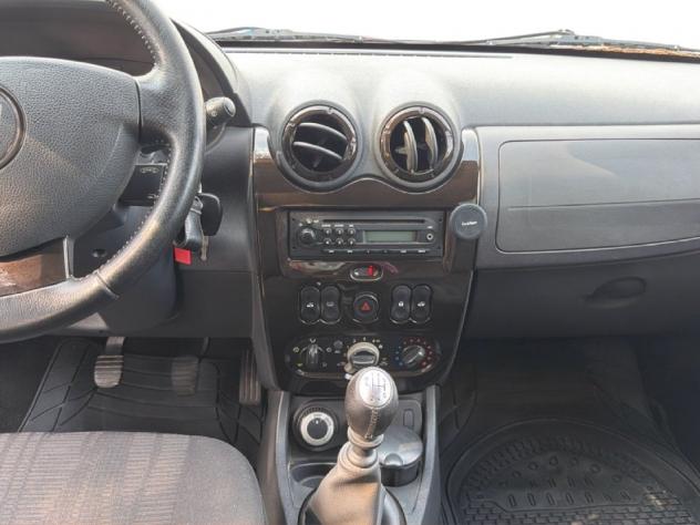 Dacia Duster Duster 1.5 dci Laureate 4x2 110cv - Foto 10