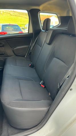 Dacia Duster 1.5 dCi 110CV Start&Stop 4x2 Laurte - Foto 8