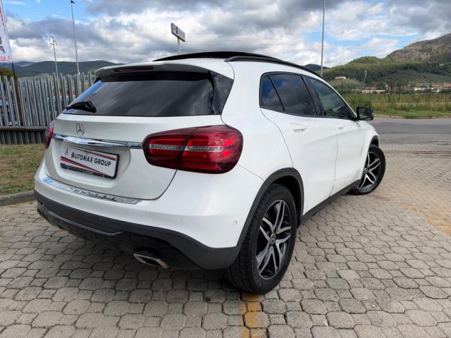 Mercedes-benz GLA 200 d Automatic 4Matic Premium Night Edition - Foto 5