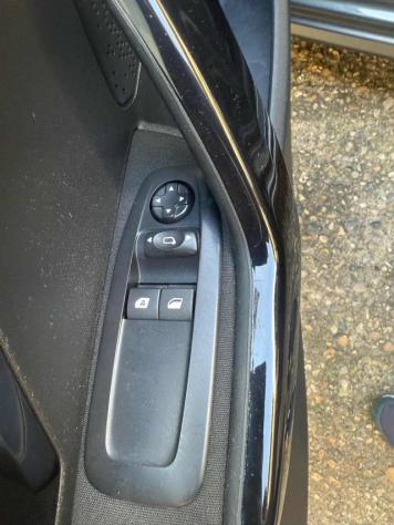 PEUGEOT 208 PureTech 68 5 porte Active rif. 20189326 - Foto 9
