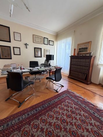 ELEGANTE APPARTAMENTO NEL CUORE DI SALERNO - Foto 6