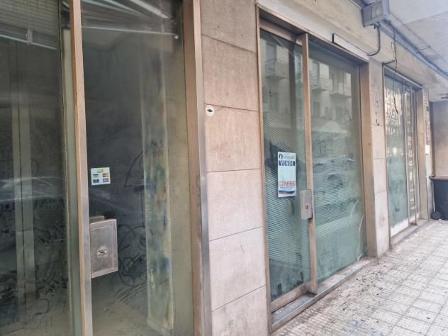 Locale commerciale in vendita a Messina