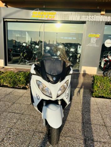 SUZUKI Burgman 650 PASSAGGIO E TAGLIANDO INCLUSO MINI RATE rif. 24159542 - Foto 6