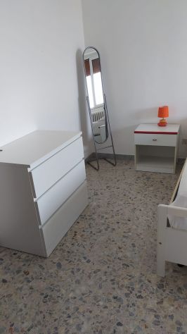 Affittasi camera singola a Pescara per studentessa
