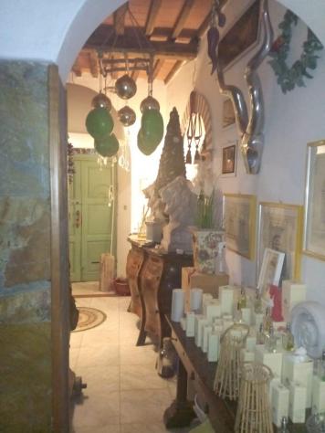 casa indipendente in vendita a Carrara in zona Centro Città