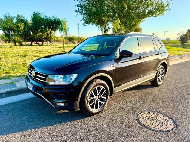 Volkswagen Tiguan-7 Posti-Automatica-4X4-Diesel