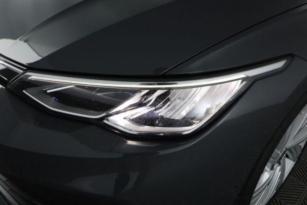 VOLKSWAGEN Golf Golf 1.0 eTSI EVO DSG Life rif. 24013191 - Foto 9