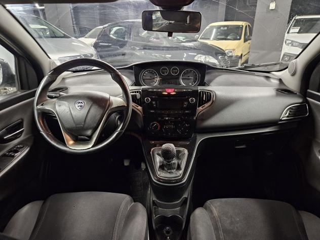 Lancia Ypsilon Ypsilon 1.2 8v Silver 69cv - Foto 9